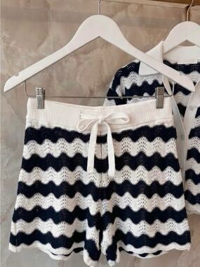 Lou & Grey Wavy Pointelle Knit